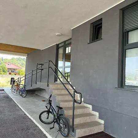 Lejlighed Modern Luxury Apartment With Private Garage *